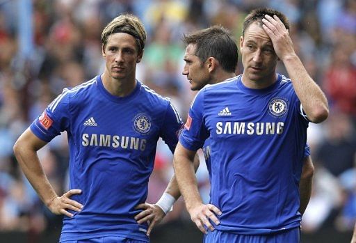 Chelsea's captain John Terry (R), Frank Lampard (C) and Fernando Torres